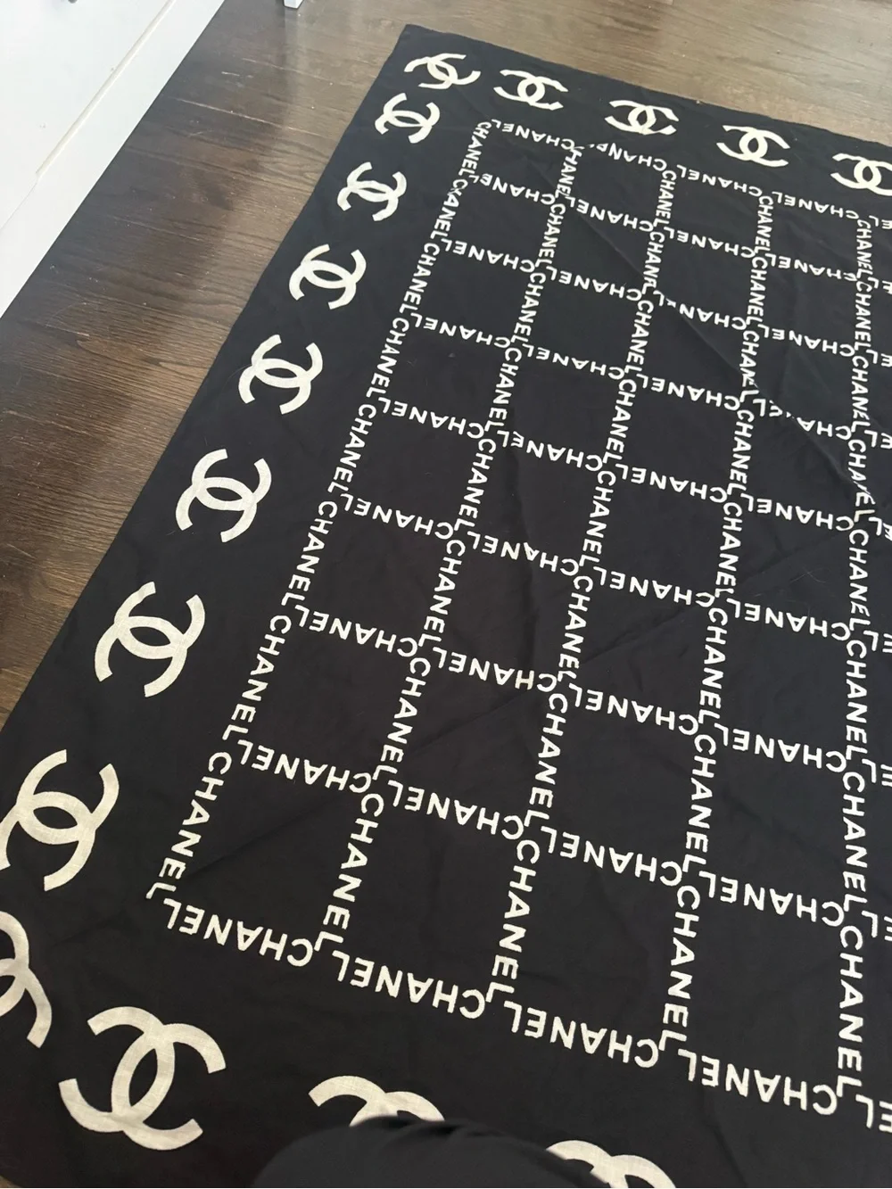 CHANEL large scarf